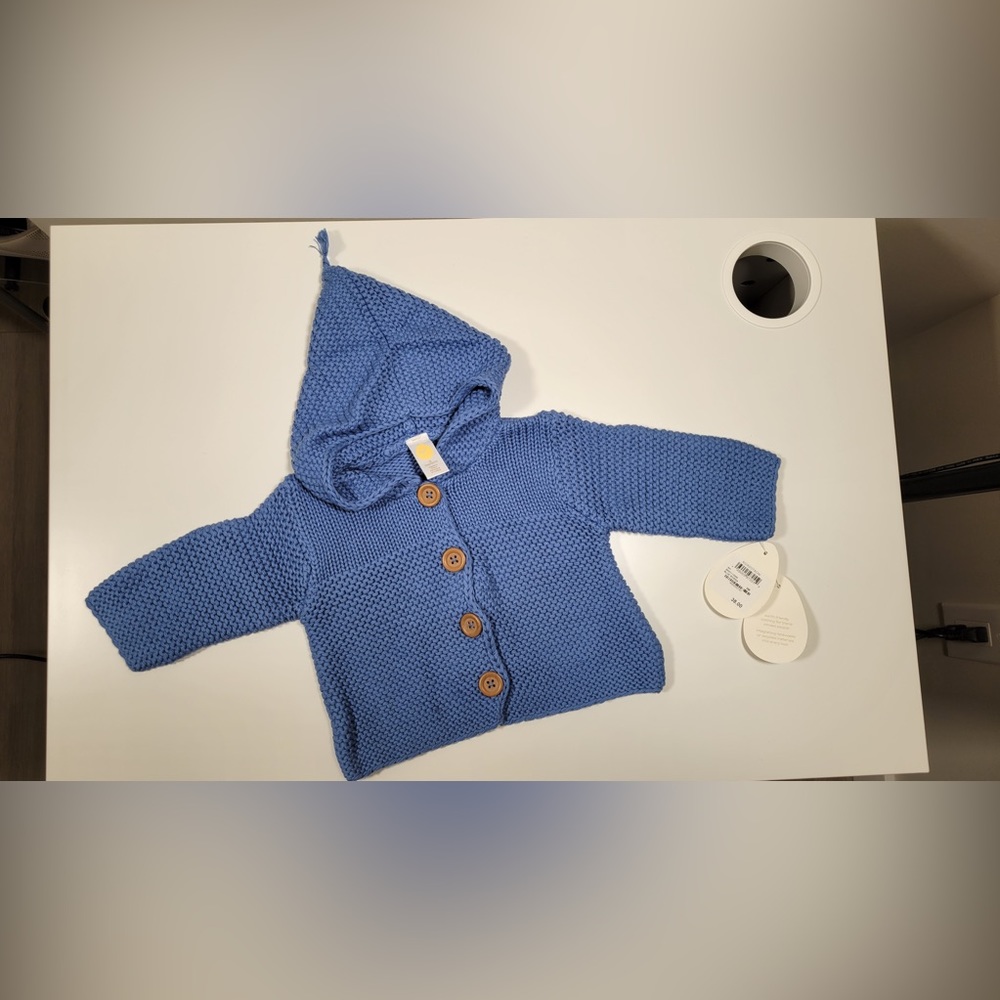 BNWT Nordstrom 100% Organic Cotton Cardigan with hood - 3 Months
